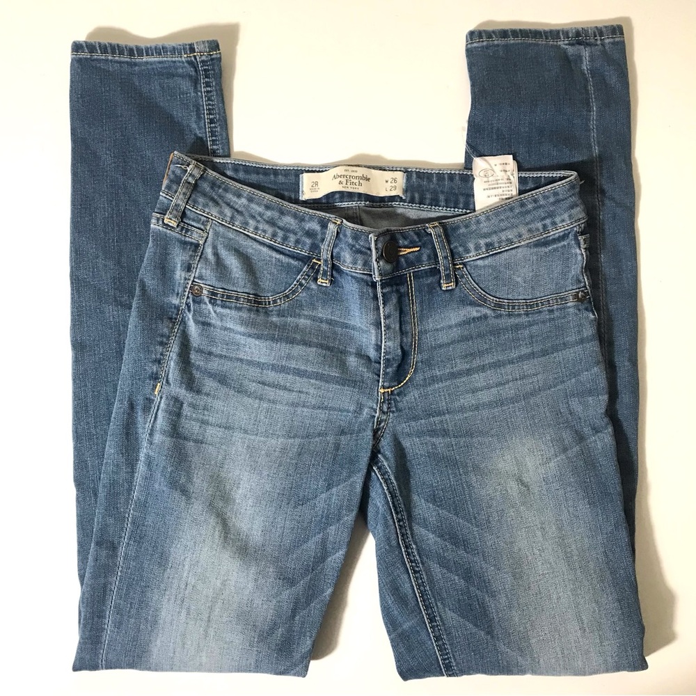 Abercrombie & Fitch Women's Light Blue Skinny Jeans